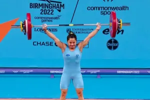 CWG 2022 : बर्मिंघम में मीराबाई चानू ने लहराया तिरंगा, कॉमनवेल्थ गेम्स में भारत को दिलाया पहला गोल्ड
