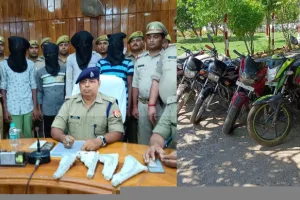 बहराइच: अंतरराष्ट्रीय बाइक चोरी गैंग का हुआ खुलासा, 8 बाइक के साथ 4 चोर गिरफ्तार