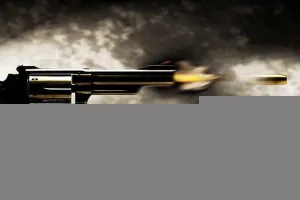 सुल्तानपुर: रंजिश में चौकीदार पर फायर, पैर में लगी गोली