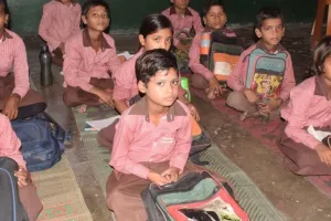 हरदोई: सरकारी स्कूलों में बच्चों की हो रही बेवजह पिटाई, आरोपियों के खिलाफ होगी सख्त कार्रवाई