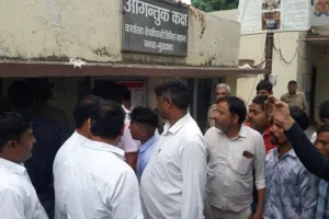 मुरादाबाद : नाबालिग बहन की बरामदगी न होने पर सीओ ऑफिस में किया हंगामा, पुलिस पर  लगाए गंभीर आरोप