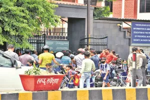 अमृत विचार अभियान : नियमों को ठेंगा दिखा रहे हाईवे से सटे स्कूल, एक-दूसरे के सिर ठीकरा फोड़ने में जुटे अधिकारी
