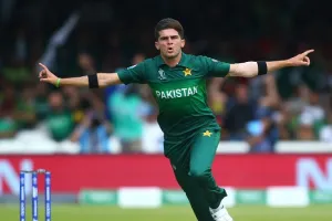 रिहैब के लिए लंदन पहुंचे पाकिस्तानी क्रिकेटर शाहीन शाह अफ़रीदी