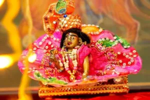 Janmashtami 2022: इस जन्माष्टमी पर बन रहा दुर्लभ संयोग, धन में वृद्धि के लिए करें ये उपाय