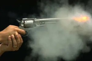 उत्तरी दिल्ली में दो अज्ञात हमलावरों ने कारोबारी पर चलाई गोली