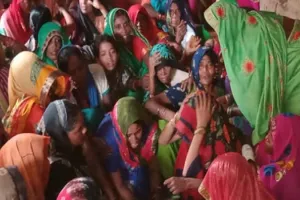 संभल: सांड ने किया बाइक सवार पर हमला, मौत