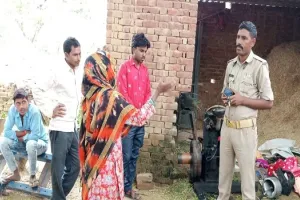 संभल : दो घरों में नकब लगाकर नकदी व जेवर समेत लाखों का माल उड़ाया