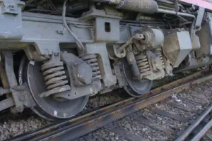 छत्तीसगढ़: मालगाड़ी और इंजन की जोरदार टक्कर, पटरी से उतरे कई डिब्बे