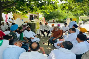 बिजनौर: मनदीप कौर का शव भारत में लाने की मांग, कई दिन बाद नेताओं ने ली परिजनों की सुध