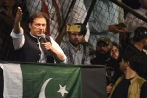 इमरान पर आतंकवाद का आतंकवाद : अमेरिका ने कहा पाकिस्तान में किसी दल की तरफदारी नहीं