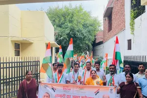 बरेली: सीएचसी फरीदपुर में निकाली गई तिरंगा रैली