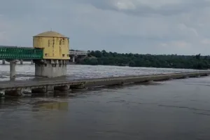 इटावा : बैराज के पानी से उफनाई चंबल नदी, कई गांव बाढ़ की जद में