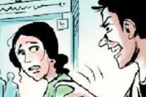 बरेली: घर में अकेला देखकर किशोरी से छेड़छाड़, शोर मचाने पर भागा