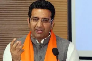 बीजेपी का AAP पर गंभीर आरोप, कहा- टॉयलेट को दिल्ली सरकार ने बताया स्कूल का क्लासरूम