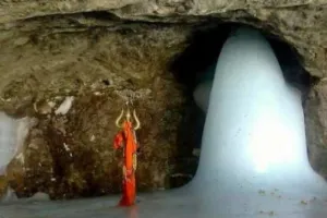 बाबा अमरनाथ के दर्शन के लिए जम्मू से 388 तीर्थयात्रियों का जत्था रवाना