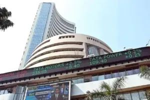 शेयर बाजार में तेजी पर विराम, सेंसेक्स 652 अंक टूटकर 60,000 अंक से नीचे उतरा
