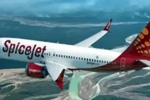 डीजीसीए ने स्पाइसजेट के पायलट का लाइसेंस छह महीने के लिए किया निलंबित, जानें वजह