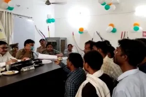बरेली: सम्पूर्ण समाधान दिवस पर चौकी इंचार्ज के खिलाफ SSP से शिकायत, जानें पूरा मामला