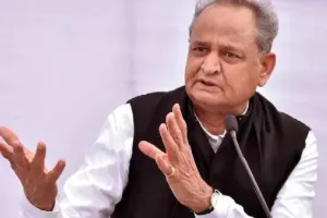 कांग्रेसजनों की भावनाओं को समझते हुए अध्यक्ष पद स्वीकार करें राहुल गांधी- मुख्यमंत्री गहलोत