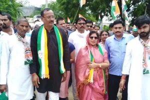 रायबरेली : कांग्रेस ने महंगाई, बेरोजगारी के खिलाफ निकाली पद यात्रा