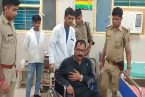 पीलीभीत: रोडवेज बस से टकराई कार, सीओ सिटी घायल, चालक और गनर को आई मामूली चोट