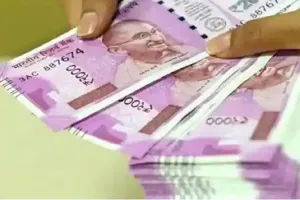 बरेली: आरसी जारी होने पर चार बिल्डरों से चार लाख रुपये वसूले