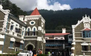 नैनीताल: बर्खास्त कार्मिकों को दो हफ्ते में करें बहाल