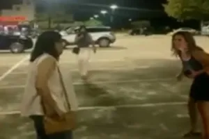 अमेरिका में भारतीय महिलाओं पर नस्लीय हमला : ‘I Hate Indians’ कहकर चार महिलाओं से मारपीट, गन दिखाकर धमकाया