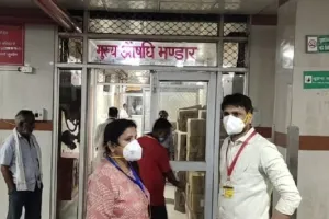 लखनऊ : कायाकल्प की टीम पहुंची सिविल अस्पताल, स्वास्थ्य सेवाओं में गुणवत्ता की कर रही है जांच