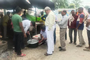 बहराइच : खाद्य विभाग की जांच में 40 में 11 नमूने हुए फेल