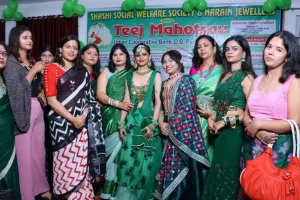 बरेली: प्रियंका के सिर सजा मिस तीज क्वीन का खिताब