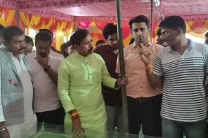 कानपुर: अनिल राजभर से बोले उद्यमी- मंत्री जी जांच के नाम पर हो रहा हमारा उत्पीड़न रोकिए