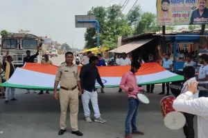 रायबरेली : हर घर तिरंगा के किए युवाओं ने निकाली जागरूकता रैली