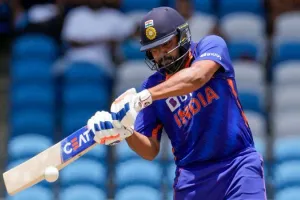 IND vs WI : चौथे टी-20 मैच में हिट हुए रोहित, तोड़ा अफरीदी के छक्कों का रिकॉर्ड