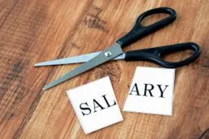 लखनऊ : त्योहार पर सैलरी न मिलने से लोहिया संस्थान के स्वास्थ्यकर्मी मायूस