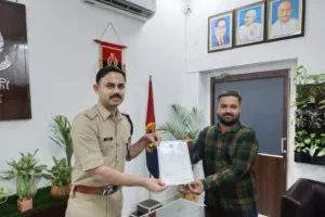 बाराबंकी : रक्तदान करने वाले युवा हुए सम्मानित