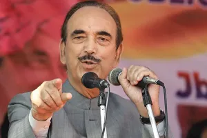 जम्मू-कश्मीर: कांग्रेस ने किया बड़ा बदलाव, नया पार्टी चीफ बनें विकार रसूल वानी, गुलाम नबी आजाद को भी मिली बड़ी जिम्मेदारी