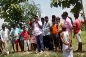 बहराइच : धान के खेत में मिला युवक का शव, हत्या की आशंका