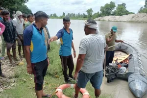 हरदोई : नहर में बहे युवक का नहीं लगा कोई सुराग, रेस्क्यू आपरेशन में गोताखोर कर रहे तलाश