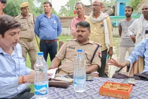 अयोध्या : सहमति बनी, माध्यमिक विद्यालय के बगल से ही जायेगा ताजिया