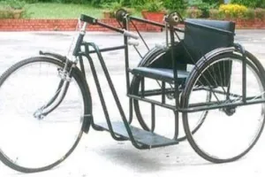 मुरादाबाद: चार माह में ही धोखा दे गईं मोटराइज्ड ट्राईसाइकिलें