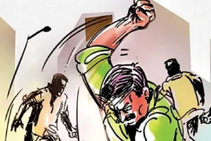 बिजनौर : गश्त के दौरान सिपाही और होमगार्ड को तीन युवकों ने पीटा