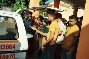 बिजनौर : जच्चा-बच्चा की मौत पर परिजनों का हंगामा, लगाया लापरवाही का आरोप