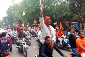 मुरादाबाद: अमृत महोत्सव के तहत भाजपा द्वारा निकाली गई तिरंगा यात्रा, लोगों को किया जागरूक