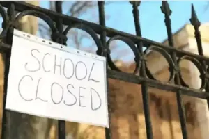 अफगानिस्तान में आर्थिक संकट समेत विभिन्न कारणों से 400 से अधिक निजी स्कूल बंद