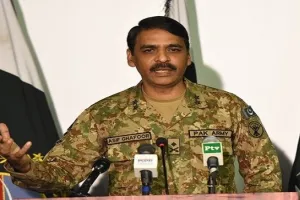 हेलीकॉप्टर दुर्घटना में मारे गए पाकिस्तान कोर कमांडर के स्थान पर लेफ्टिनेंट जनरल आसिफ गफूर नियुक्त