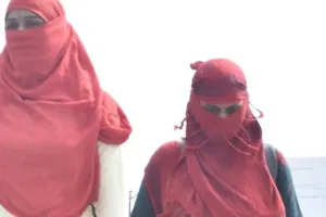 अयोध्या: उमस भरी गर्मी और अघोषित बिजली कटौती ने लोगों को किया बेहाल