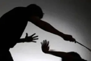 बहराइच: परिजनों ने प्रधानाचार्य पर फीस न जमा होने पर लगाया बेटे की पिटाई का आरोप