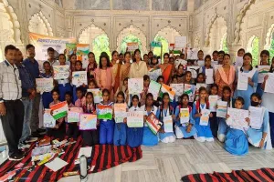 लखनऊ: निबंध व स्लोगन प्रतियोगिता में बच्चों ने दिखाया हुनर, कल किये जाएंगे सम्मानित