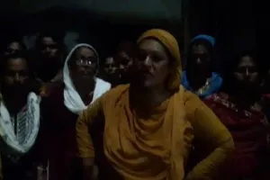 बहराइच: रिसिया कस्बे में किन्नरों के दो गुट आपस में भिड़े, चार घायल